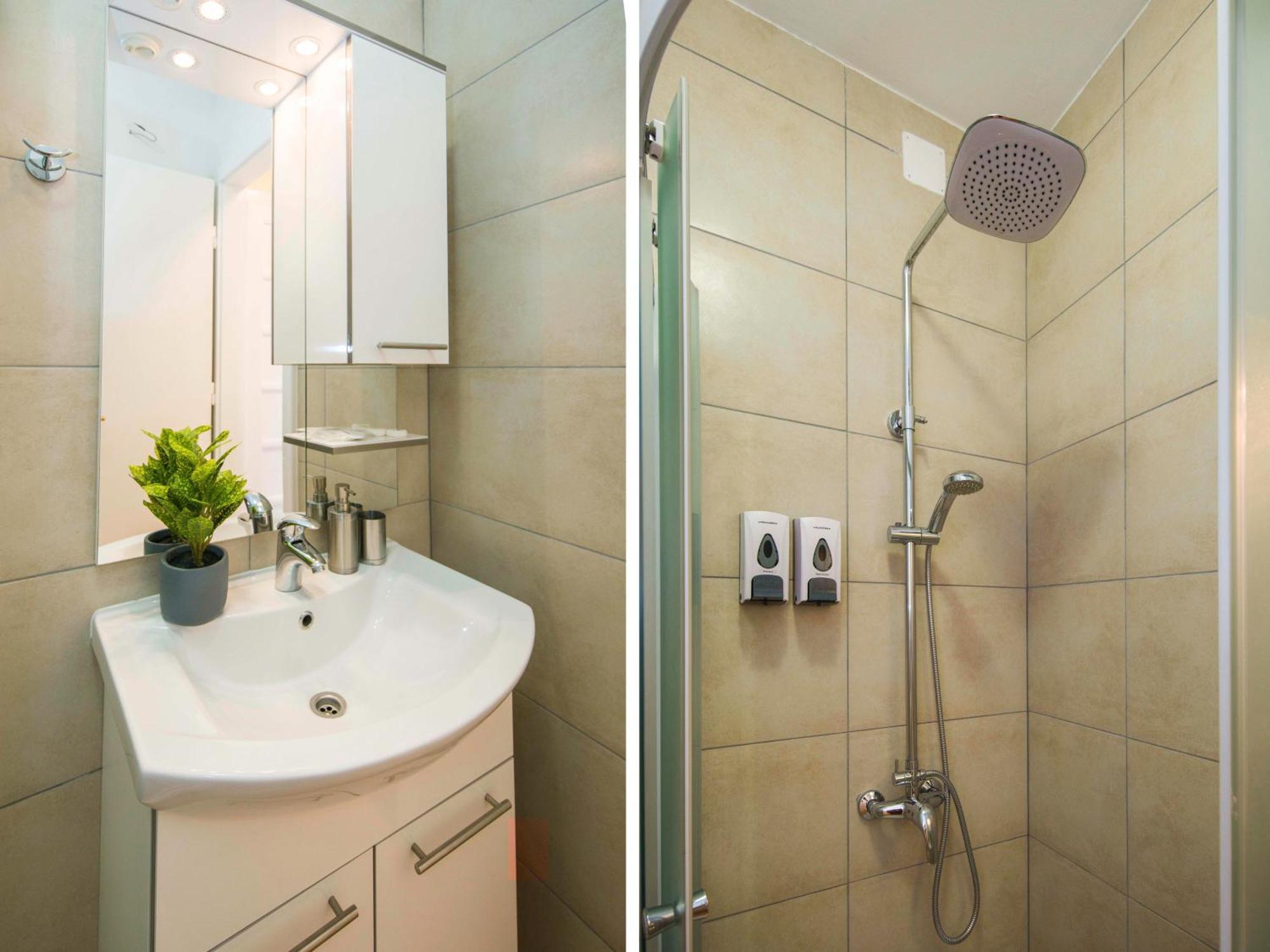 A-More Accommodation Spalato Esterno foto