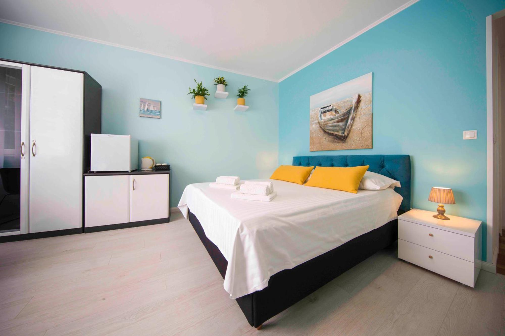 A-More Accommodation Spalato Esterno foto