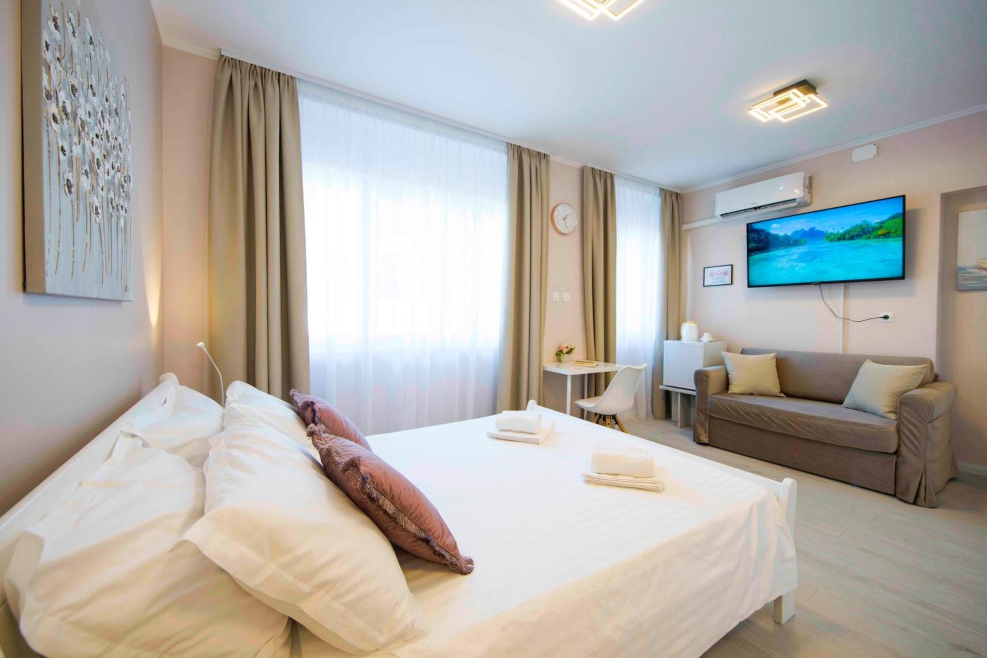 A-More Accommodation Spalato Esterno foto
